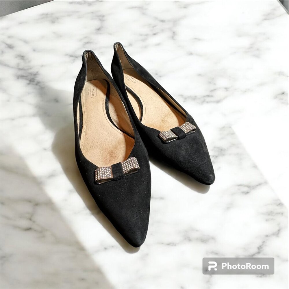 Coach size 9 suede leather kitten heel pump with rhinestone bow